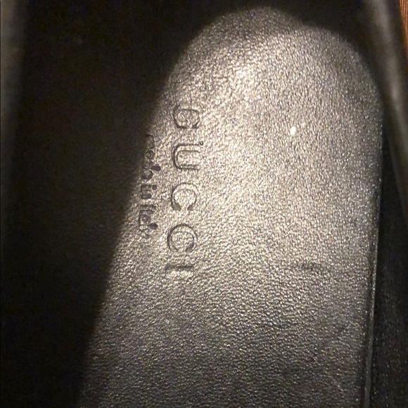 Authentic Gucci Black Loafers with metal hardware 36 - Picture 4 of 9